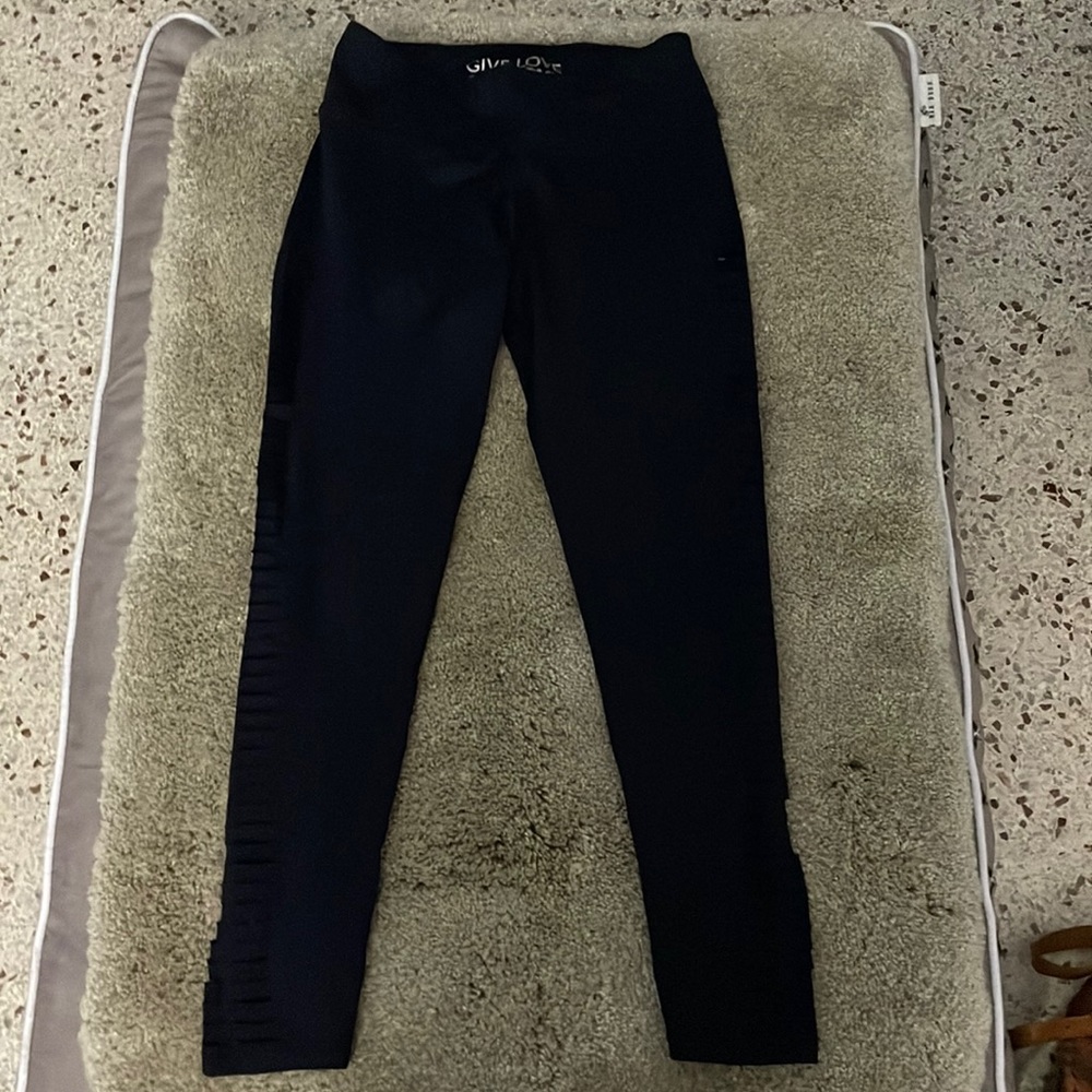 Betsey Johnson Give Love Get Love Navy Blue Leggings Small - Picture 1 of 4